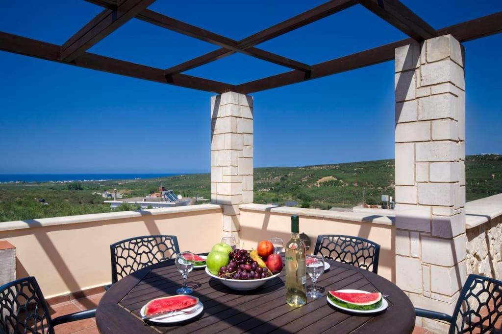 Villa Katerina With Eco Heated Pool Spiliá Exteriör bild